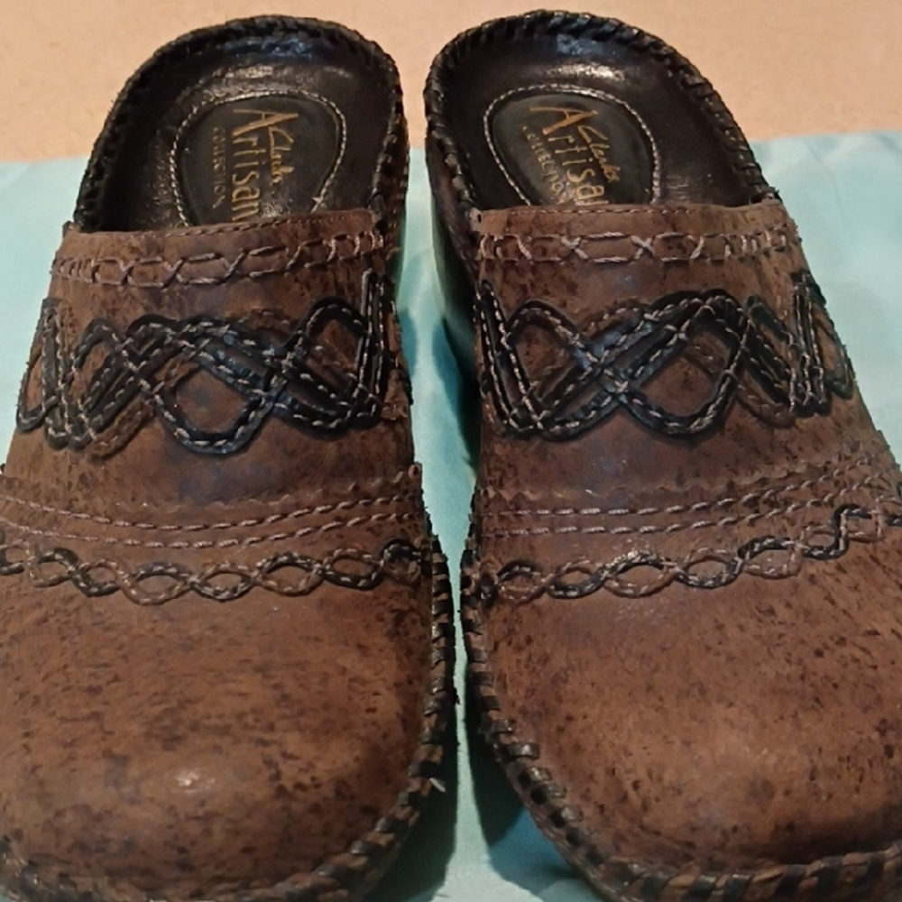Clark's Artisan Dark Brown Leather Slip-Ons